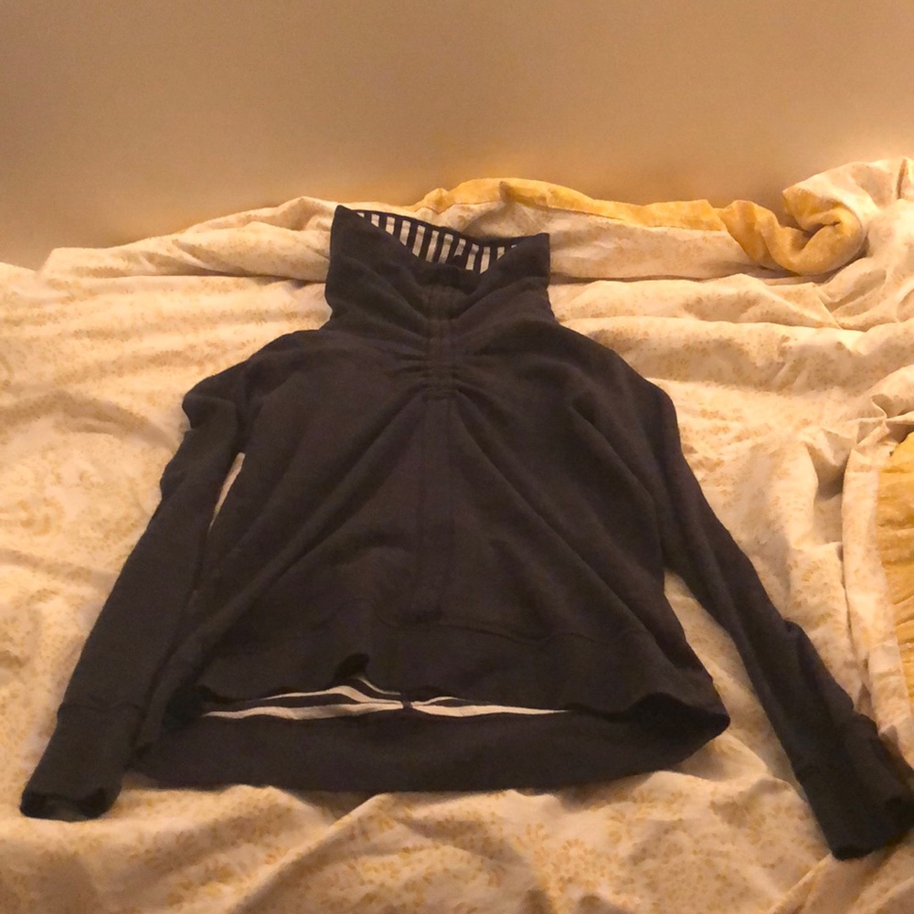Lululemon Pullover